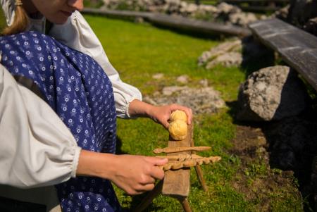 Vabljeni v svet pastirjev na Veliko planino (1)